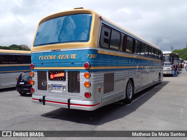 Ônibus Particulares 7387 na cidade de Barueri, São Paulo, Brasil, por Matheus Da Mata Santos. Número da foto: #12674096.
