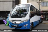 Viña Bus 104 na cidade de Valparaíso, Valparaíso, Valparaíso, Chile, por Benjamín Tomás Lazo Acuña. Número da foto: #12674629.
