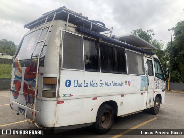 Motorhomes 369 na cidade de Itapema, Santa Catarina, Brasil, por Lucas Pereira Bicca. Número da foto: #12675613.