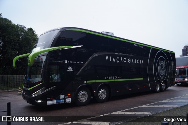 Viação Garcia 96021 na cidade de Curitiba, Paraná, Brasil, por Diogo Viec. Número da foto: #12676588.
