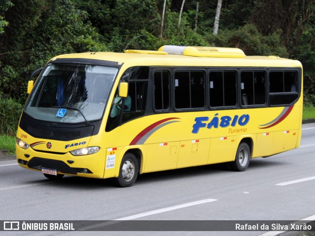Fábio Turismo 3700 na cidade de Petrópolis, Rio de Janeiro, Brasil, por Rafael da Silva Xarão. Número da foto: #12675996.