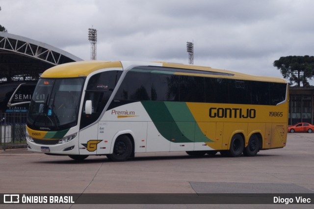 Empresa Gontijo de Transportes 19865 na cidade de Curitiba, Paraná, Brasil, por Diogo Viec. Número da foto: #12676627.