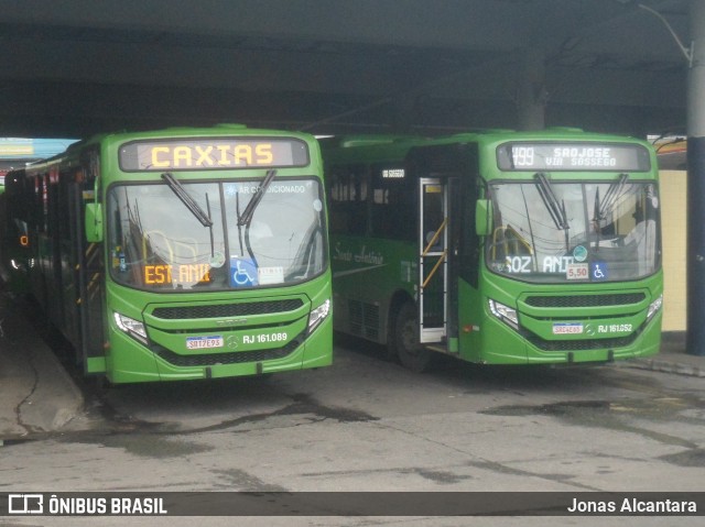 Transportes Santo Antônio RJ 161.089 na cidade de Duque de Caxias, Rio de Janeiro, Brasil, por Jonas Alcantara. Número da foto: #12678413.