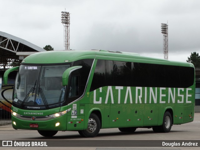 Auto Viação Catarinense 3372 na cidade de Curitiba, Paraná, Brasil, por Douglas Andrez. Número da foto: #12678926.