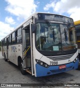 Transportes Metropolitanos Brisa 7098 na cidade de Salvador, Bahia, Brasil, por Matheus Calhau. Número da foto: #:id.