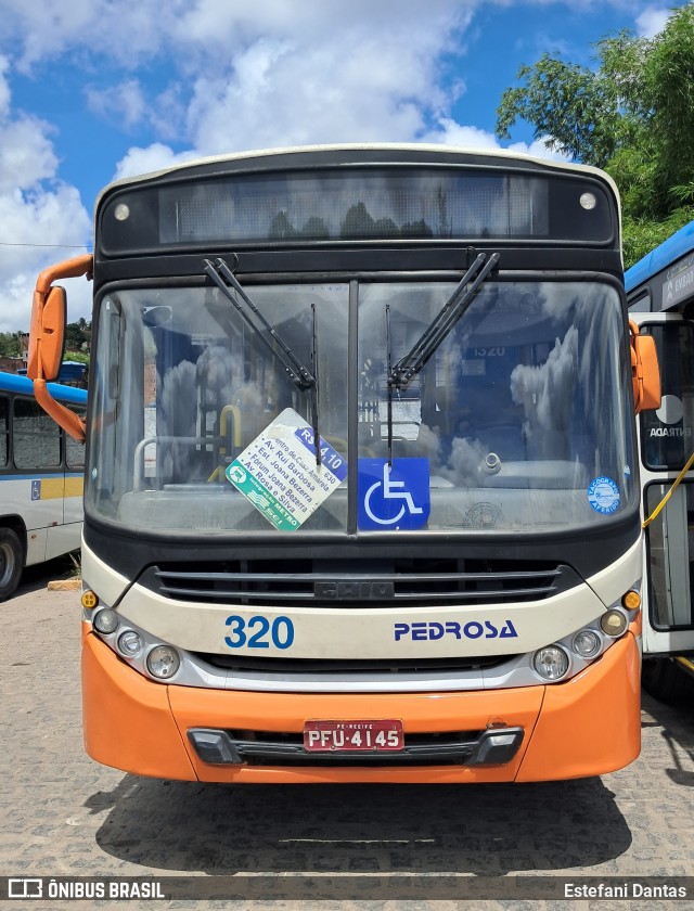Empresa Pedrosa 320 na cidade de Recife, Pernambuco, Brasil, por Estefani Dantas. Número da foto: #12681261.