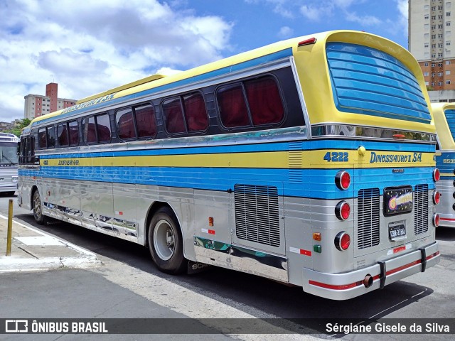 Ônibus Particulares 4222 na cidade de Barueri, São Paulo, Brasil, por Sérgiane Gisele da Silva. Número da foto: #12683374.