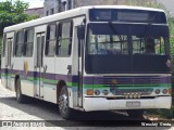Ônibus Particulares 8085 na cidade de Canindé, Ceará, Brasil, por Wescley  Costa. Número da foto: #12682807.