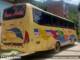 Andia Tours B6L966 na cidade de Sihuas, Sihuas, Áncash, Peru, por Joaquín Mauricio Vidal Mollyk. Número da foto: #:id.