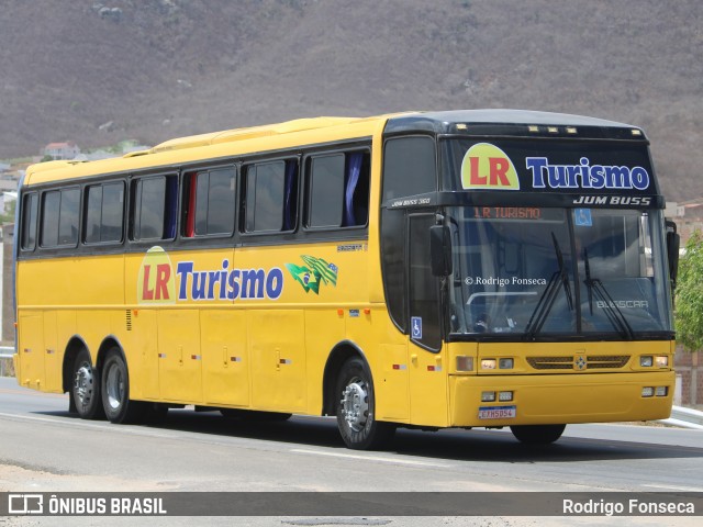 LR Turismo 2040 na cidade de Toritama, Pernambuco, Brasil, por Rodrigo Fonseca. Número da foto: #12686794.