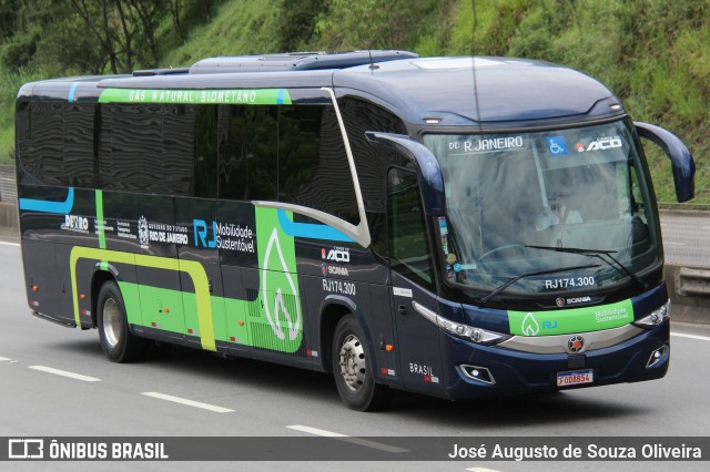 Viação Cidade do Aço RJ 174.300 na cidade de Piraí, Rio de Janeiro, Brasil, por José Augusto de Souza Oliveira. Número da foto: #12686908.