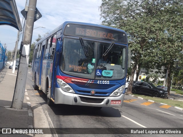 Radial Transporte Coletivo 41.055 na cidade de Arujá, São Paulo, Brasil, por Rafael Lopes de Oliveira. Número da foto: #12684531.