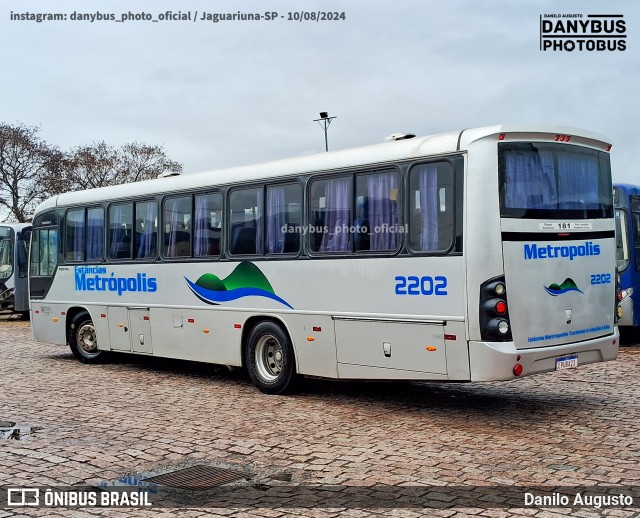 Expresso Metrópolis Transportes e Viagens 2202 na cidade de Jaguariúna, São Paulo, Brasil, por Danilo Augusto. Número da foto: #12684471.