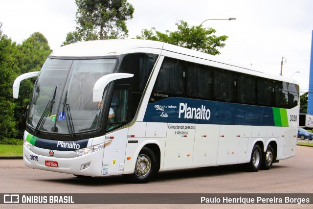 Planalto Transportes 3020 na cidade de Curitiba, Paraná, Brasil, por Paulo Henrique Pereira Borges. Número da foto: #12612368.
