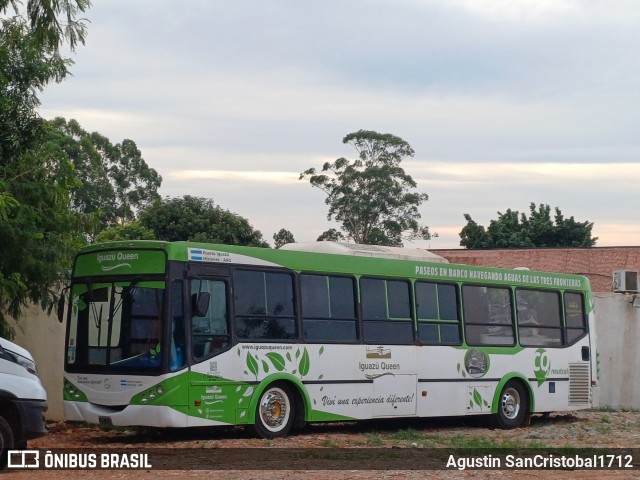 Iguazú Queen 1 na cidade de Puerto Iguazú, Iguazú, Misiones, Argentina, por Agustin SanCristobal1712. Número da foto: #12611509.