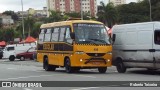 Escolares 408 na cidade de Barueri, São Paulo, Brasil, por Roberto Teixeira. Número da foto: #12611475.