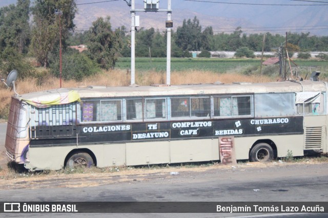 Autobuses sin identificación - Chile LA GRINGA RESTAURANT na cidade de Lampa, Chacabuco, Metropolitana de Santiago, Chile, por Benjamín Tomás Lazo Acuña. Número da foto: #12689575.