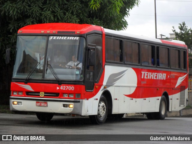 Empresa Irmãos Teixeira 42700 na cidade de Divinópolis, Minas Gerais, Brasil, por Gabriel Valladares. Número da foto: #12690093.