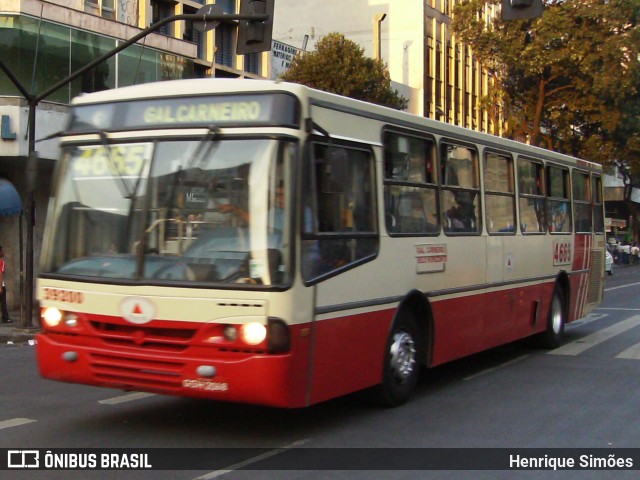 Viação Brasília 39200 na cidade de Belo Horizonte, Minas Gerais, Brasil, por Henrique Simões. Número da foto: #12688081.