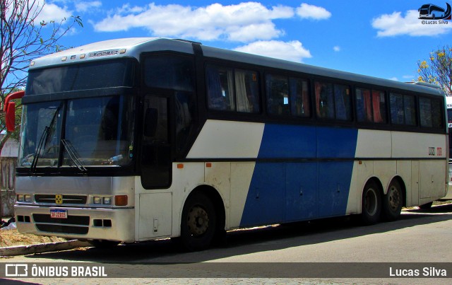 Ônibus Particulares 450 na cidade de Caruaru, Pernambuco, Brasil, por Lucas Silva. Número da foto: #12688147.