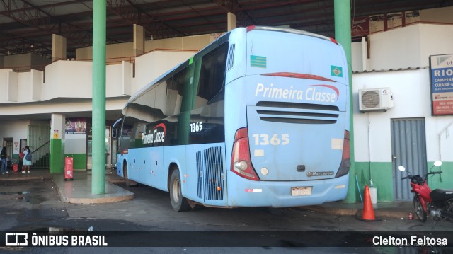 Primeira Classe Transportes 1365 na cidade de Rio Verde, Goiás, Brasil, por Cleiton Feitosa. Número da foto: #12687922.