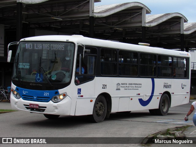 Colitur Transportes Rodoviários 221 na cidade de Paraty, Rio de Janeiro, Brasil, por Marcus Nogueira . Número da foto: #12688416.