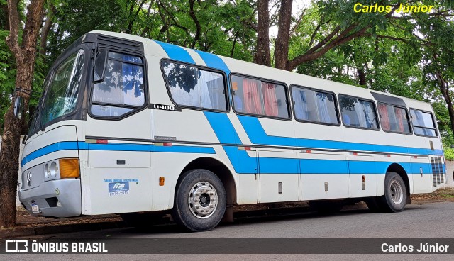Ônibus Particulares 4211 na cidade de Goiânia, Goiás, Brasil, por Carlos Júnior. Número da foto: #12692143.