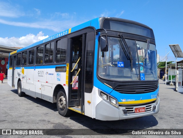 Viação Redentor C47679 na cidade de Rio de Janeiro, Rio de Janeiro, Brasil, por Gabriel Oliveira da Silva. Número da foto: #12691461.