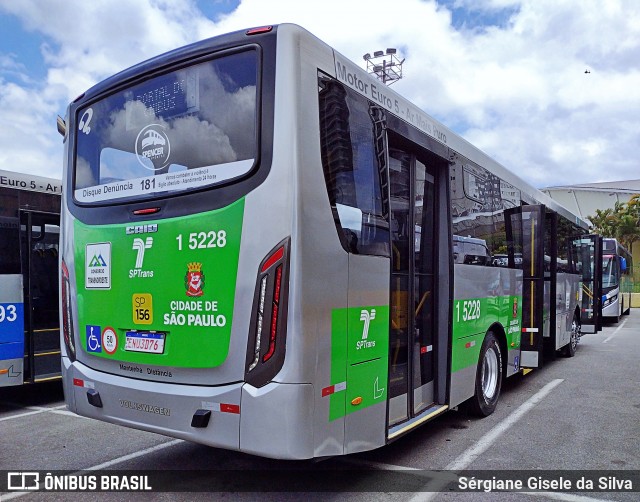 Cooperativa Fênix > Spencer Transporte 1 5228 na cidade de Barueri, São Paulo, Brasil, por Sérgiane Gisele da Silva. Número da foto: #12691424.
