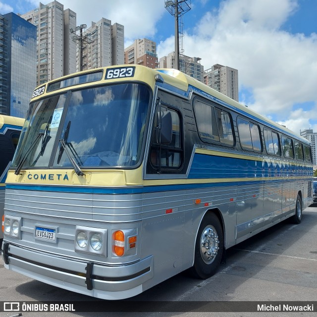 Ônibus Particulares 6923 na cidade de Barueri, São Paulo, Brasil, por Michel Nowacki. Número da foto: #12615535.