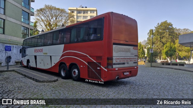 Resende Turismo 4500 na cidade de Petrópolis, Rio de Janeiro, Brasil, por Zé Ricardo Reis. Número da foto: #12614088.