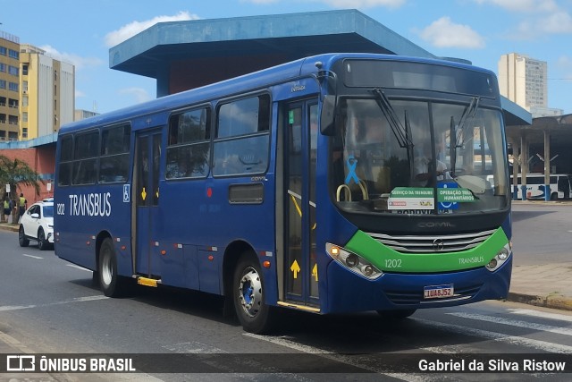 Transbus Cachoeirinha 1202 na cidade de Porto Alegre, Rio Grande do Sul, Brasil, por Gabriel da Silva Ristow. Número da foto: #12613581.