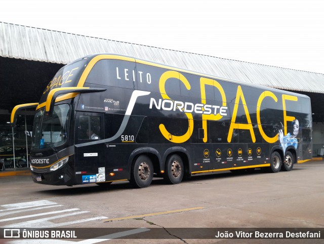 Expresso Nordeste 5810 na cidade de Maringá, Paraná, Brasil, por João Vitor Bezerra Destefani. Número da foto: #12618174.