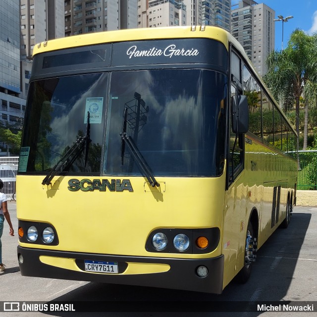 Ônibus Particulares 7611 na cidade de Barueri, São Paulo, Brasil, por Michel Nowacki. Número da foto: #12617980.