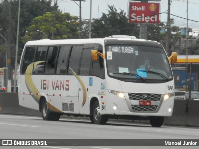 Ibi Vans Turismo e Transporte 941 na cidade de Guarulhos, São Paulo, Brasil, por Manoel Junior. Número da foto: #12618087.