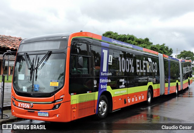 Volvo XY05N na cidade de Curitiba, Paraná, Brasil, por Claudio Cesar. Número da foto: #12620263.