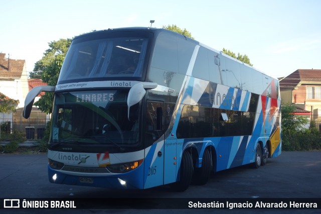 Buses Linatal 205 na cidade de Concepción, Concepción, Bío-Bío, Chile, por Sebastián Ignacio Alvarado Herrera. Número da foto: #12621185.