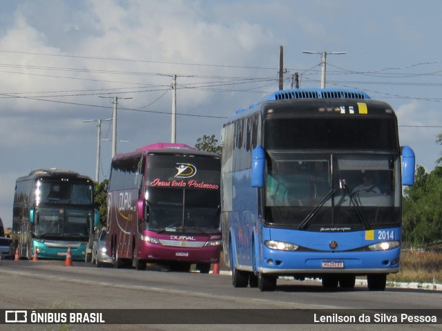 Ônibus Particulares 2014 na cidade de Caruaru, Pernambuco, Brasil, por Lenilson da Silva Pessoa. Número da foto: #12621094.