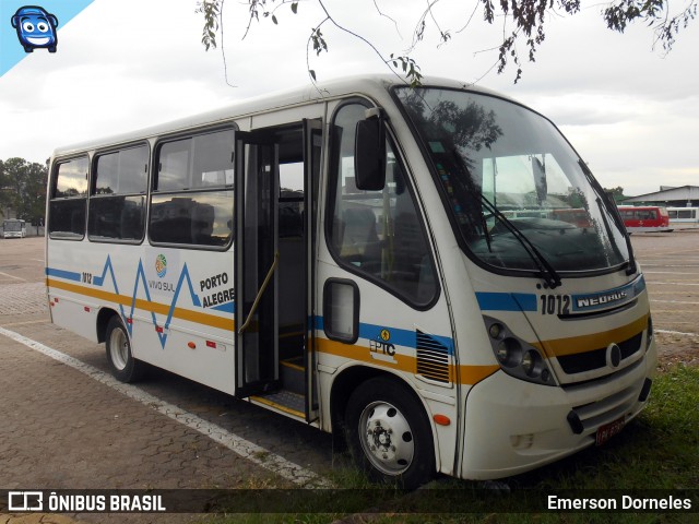 Trevo Transportes Coletivos 1012 na cidade de Porto Alegre, Rio Grande do Sul, Brasil, por Emerson Dorneles. Número da foto: #12618959.
