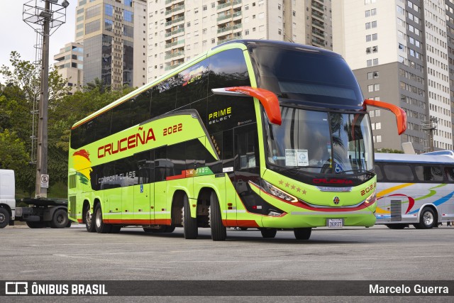 Autobuses Cruceña 2022 na cidade de Barueri, São Paulo, Brasil, por Marcelo Guerra. Número da foto: #12621966.