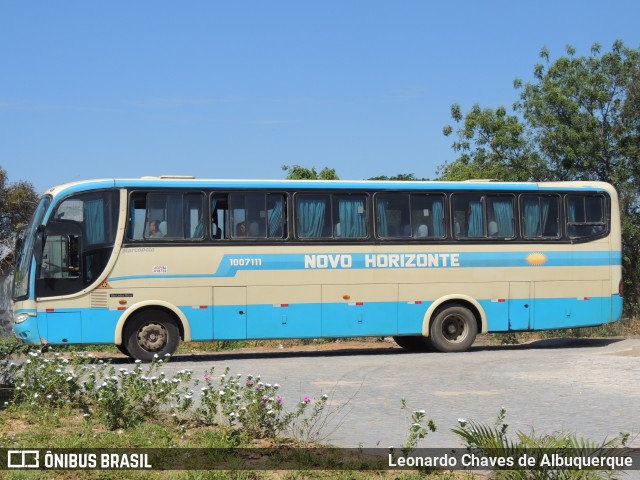 Viação Novo Horizonte 1007111 na cidade de Santa Maria da Vitória, Bahia, Brasil, por Leonardo Chaves de Albuquerque. Número da foto: #12626714.
