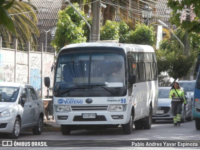 Buses Via Teno 90 na cidade de Santa Cruz, Colchagua, Libertador General Bernardo O'Higgins, Chile, por Pablo Andres Yavar Espinoza. Número da foto: #12626494.