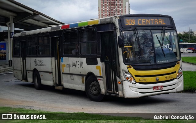 Real Auto Ônibus A41310 na cidade de Rio de Janeiro, Rio de Janeiro, Brasil, por Gabriel Conceição. Número da foto: #12626341.