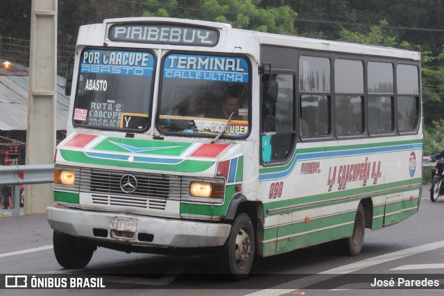 Empresa de Transporte La Caacupeña S.A. 098 na cidade de Caacupé, Cordillera, Paraguai, por José Paredes. Número da foto: #12626237.