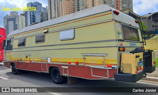 Motorhomes 8A85 na cidade de Barueri, São Paulo, Brasil, por Carlos Júnior. Número da foto: #12624575.
