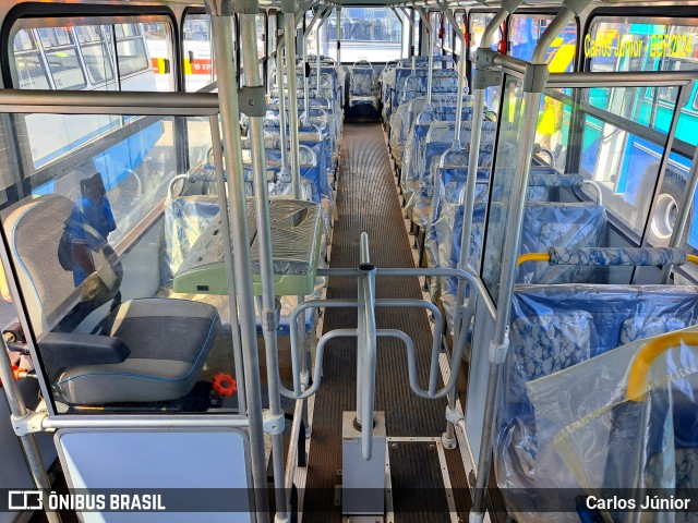 Ônibus Particulares 2111 na cidade de Barueri, São Paulo, Brasil, por Carlos Júnior. Número da foto: #12627137.