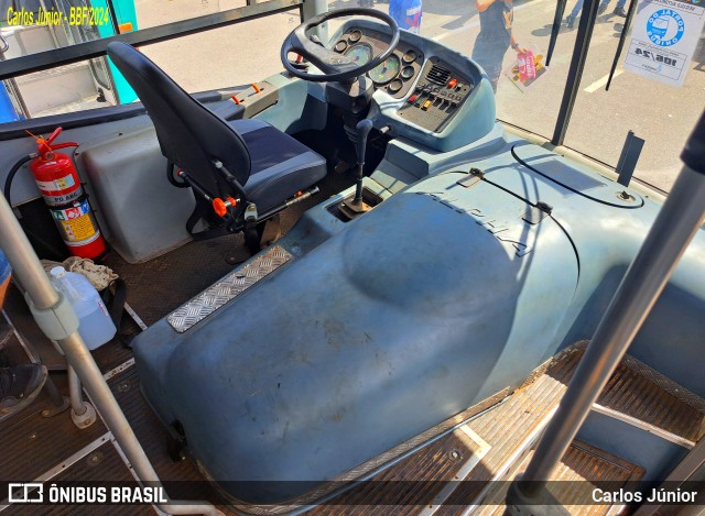 Ônibus Particulares 2111 na cidade de Barueri, São Paulo, Brasil, por Carlos Júnior. Número da foto: #12627188.