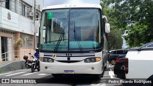 Viação Pirassununga 112 na cidade de Pirassununga, São Paulo, Brasil, por Pedro Ricardo Rodrigues. Número da foto: #12628958.