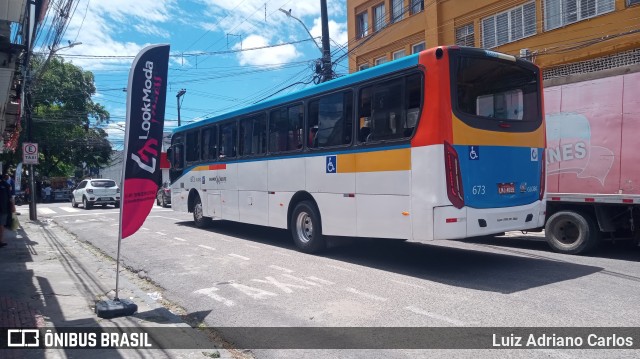 Transportadora Globo 673 na cidade de Recife, Pernambuco, Brasil, por Luiz Adriano Carlos. Número da foto: #11832306.