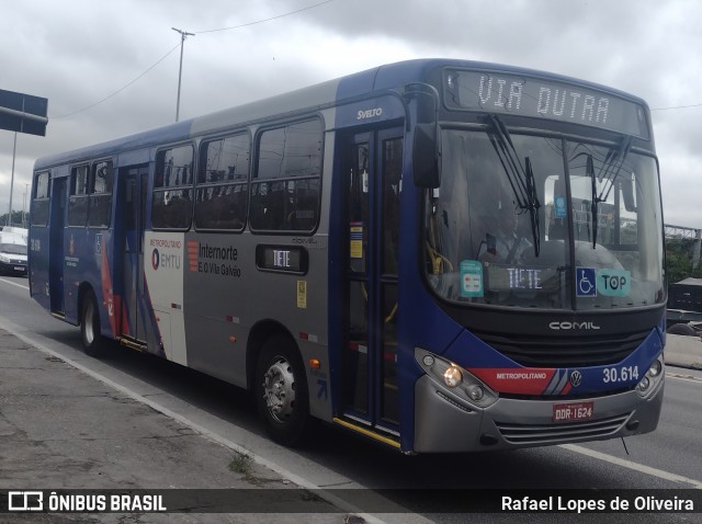 Empresa de Ônibus Vila Galvão 30.614 na cidade de São Paulo, São Paulo, Brasil, por Rafael Lopes de Oliveira. ID da foto: 11832894.